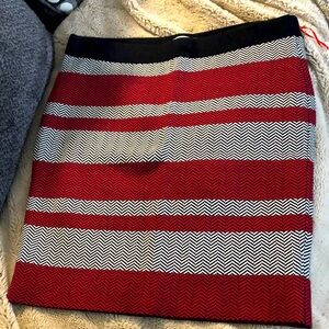 NWT Elle XL Red, White and Black Chevron Stripe Skirt